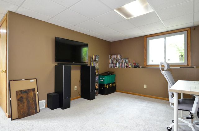 7227 Peterson Trail, Hugo, MN 55038
