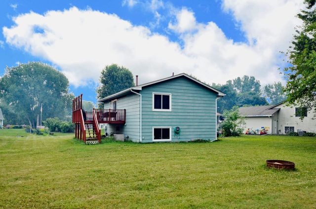 7227 Peterson Trail, Hugo, MN 55038