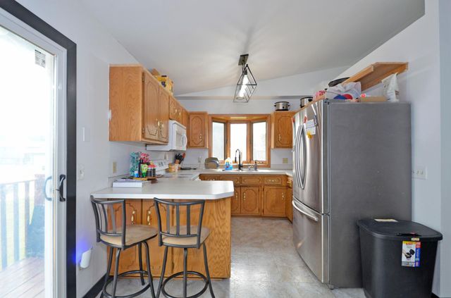 7227 Peterson Trail, Hugo, MN 55038