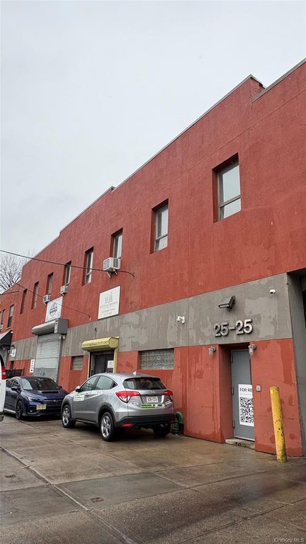 2525 Borden Avenue 216, Long Island City, NY 11101 — photo 3