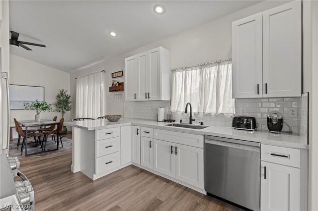 2212 Alanhurst Drive, Henderson, NV 89052