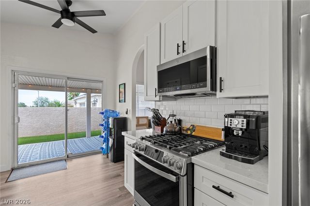 2212 Alanhurst Drive, Henderson, NV 89052