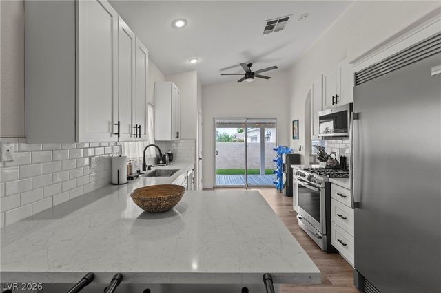 2212 Alanhurst Drive, Henderson, NV 89052