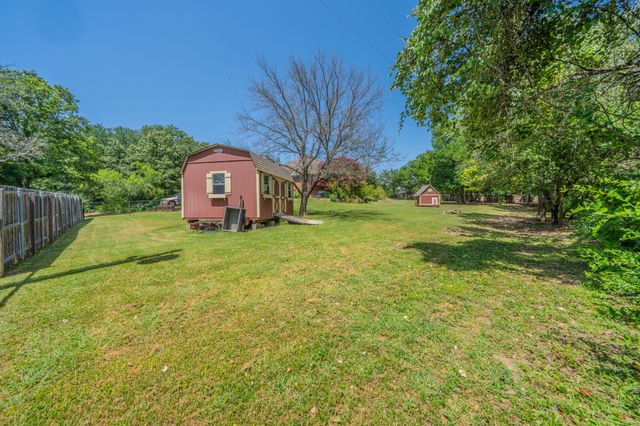 109 Overton Ridge Circle, Weatherford, TX 76088