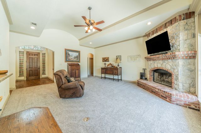 109 Overton Ridge Circle, Weatherford, TX 76088