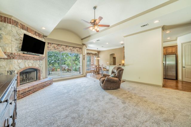 109 Overton Ridge Circle, Weatherford, TX 76088