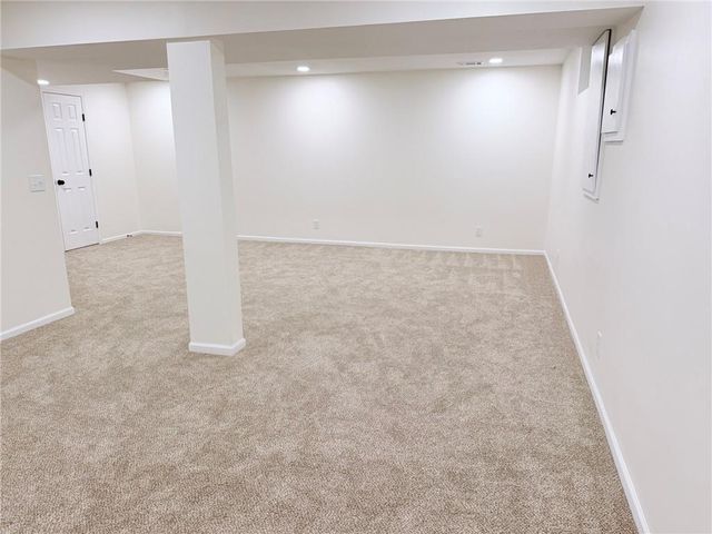 12602 Fountain Lake Drive, Grandview, MO 64030