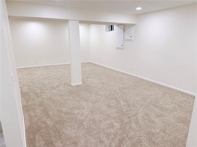 12602 Fountain Lake Drive, Grandview, MO 64030