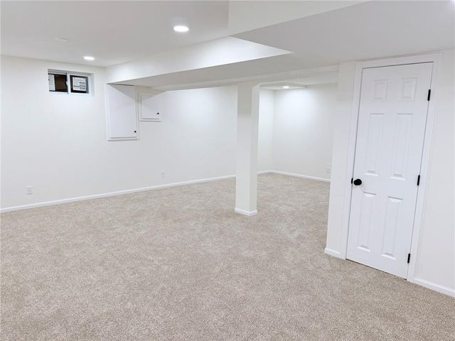 12602 Fountain Lake Drive, Grandview, MO 64030