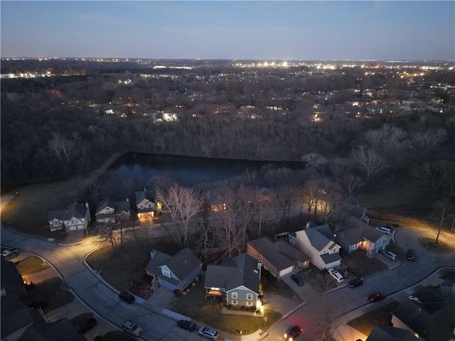 12602 Fountain Lake Drive, Grandview, MO 64030