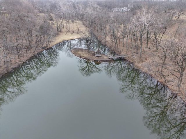 12602 Fountain Lake Drive, Grandview, MO 64030