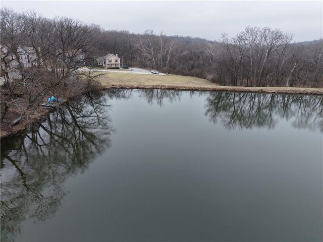 12602 Fountain Lake Drive, Grandview, MO 64030