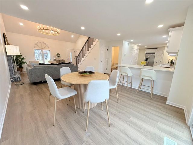 12602 Fountain Lake Drive, Grandview, MO 64030