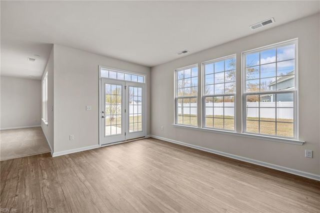 436 Mike TRL, Chesapeake, VA 23322