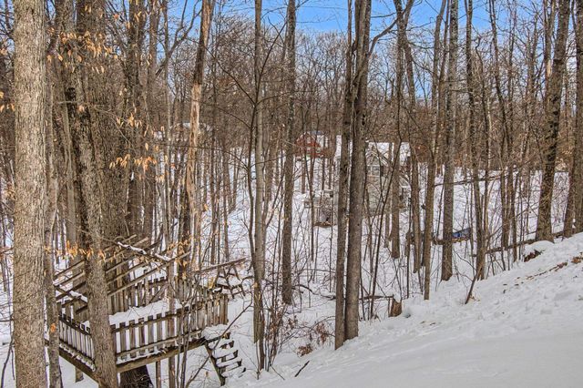 14 Skyline Drive, Essex, VT 05452