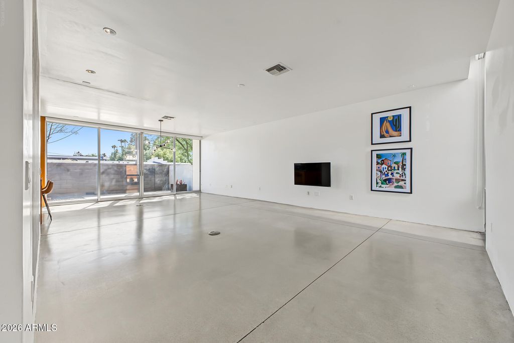 5568 N 12th Street, Phoenix, AZ 85014 — photo 3
