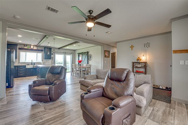 3912 County Road 4119, Campbell, TX 75422