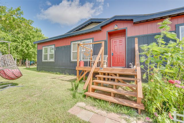 3912 County Road 4119, Campbell, TX 75422