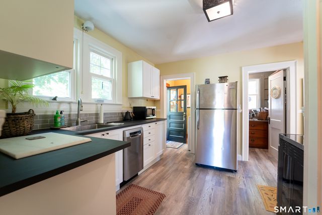 24 Drescher Road, Manchester, CT 06040