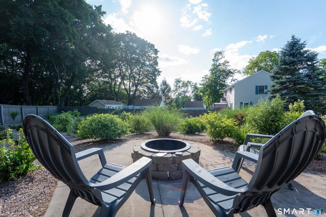 24 Drescher Road, Manchester, CT 06040