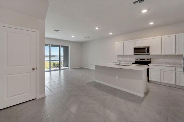 17444 CRESCENT MOON LOOP, Bradenton, FL 34211
