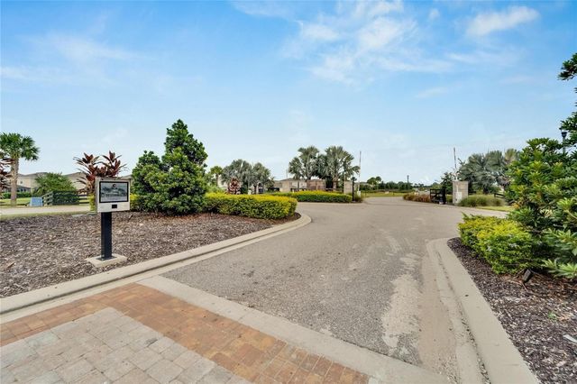 17444 CRESCENT MOON LOOP, Bradenton, FL 34211