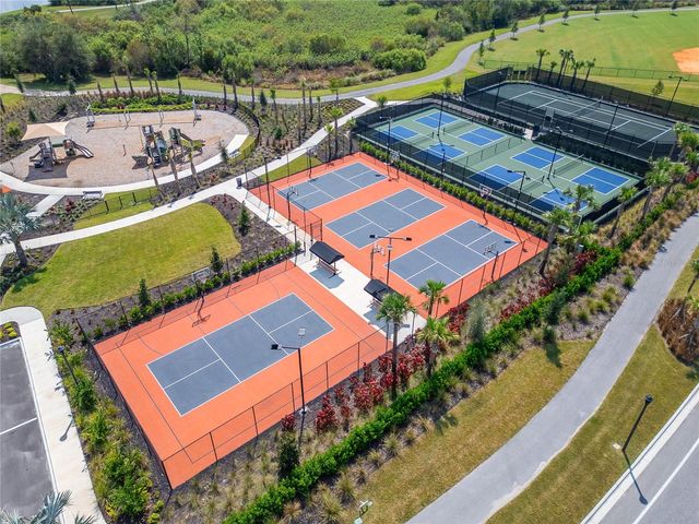 17444 CRESCENT MOON LOOP, Bradenton, FL 34211