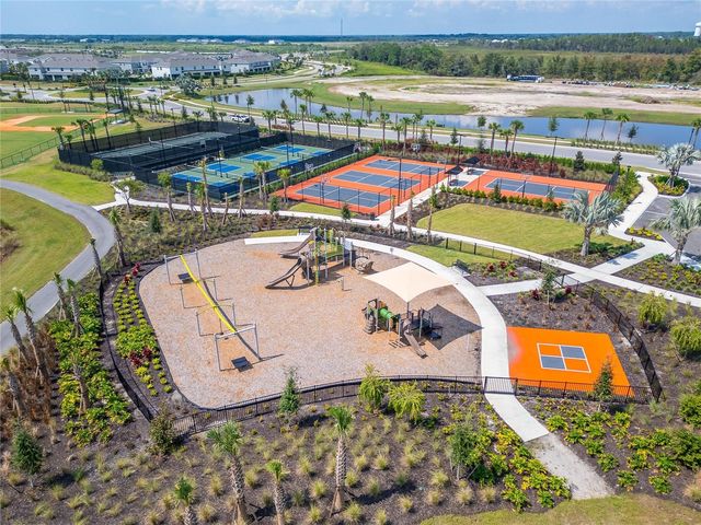 17444 CRESCENT MOON LOOP, Bradenton, FL 34211
