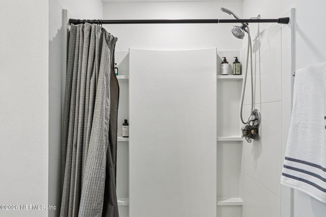 2287 SHADY BREEZE Lane, Green Cove Springs, FL 32043