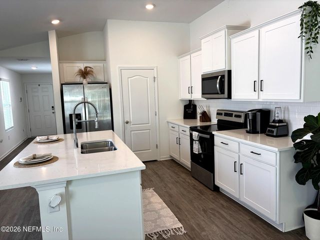 2287 SHADY BREEZE Lane, Green Cove Springs, FL 32043