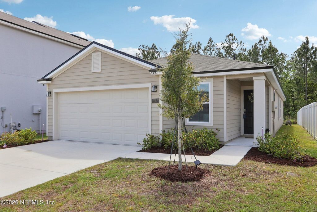 2287 SHADY BREEZE Lane, Green Cove Springs, FL 32043