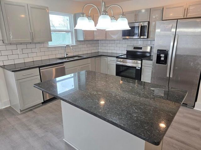 1604 E 46th St Place, Chattanooga, TN 37407