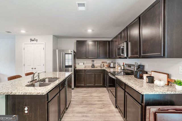 6365 Beaver Creek Trail, Atlanta, GA 30349