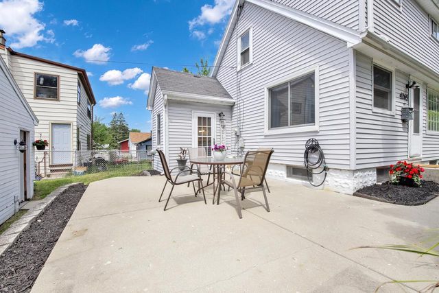 4265 S 1st STREET, Milwaukee, WI 53207