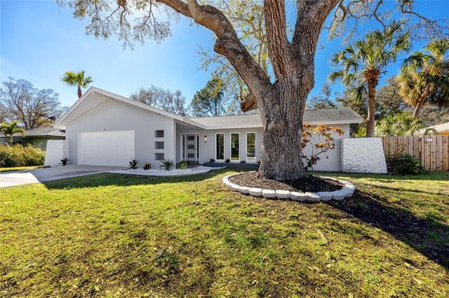1100 WEBB DR, Clearwater, FL 33755