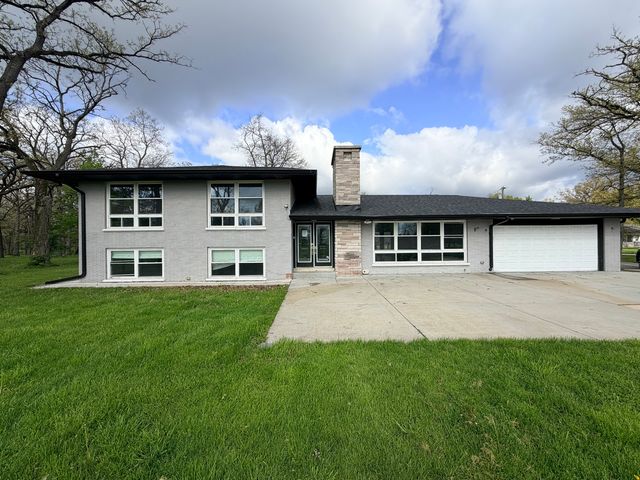25716 S Stoney Island Avenue, Crete, IL 60417