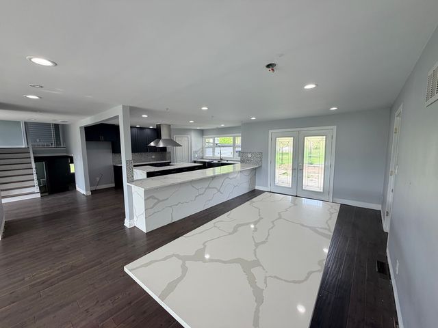 25716 S Stoney Island Avenue, Crete, IL 60417