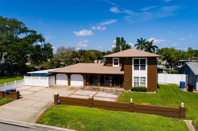 1449 45TH AVENUE NE, St Petersburg, FL 33703