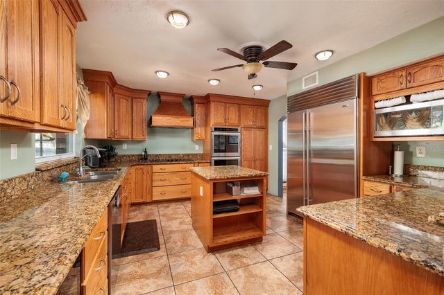 1449 45TH AVENUE NE, St Petersburg, FL 33703