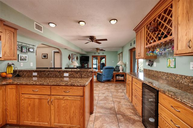 1449 45TH AVENUE NE, St Petersburg, FL 33703