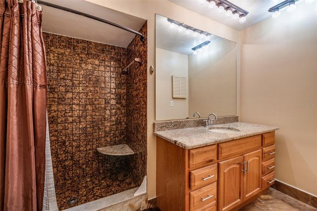 1449 45TH AVENUE NE, St Petersburg, FL 33703