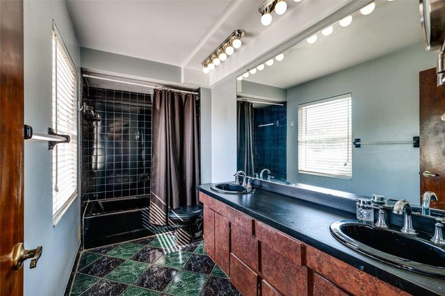 1449 45TH AVENUE NE, St Petersburg, FL 33703