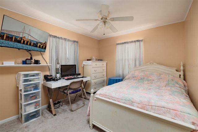 1449 45TH AVENUE NE, St Petersburg, FL 33703