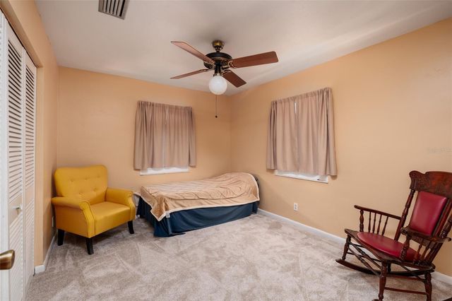 1449 45TH AVENUE NE, St Petersburg, FL 33703