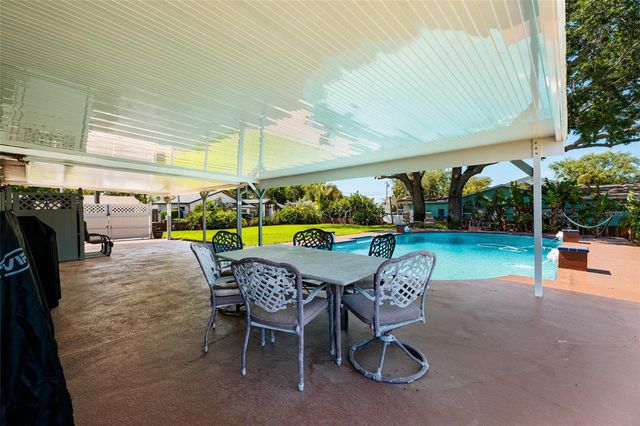 1449 45TH AVENUE NE, St Petersburg, FL 33703
