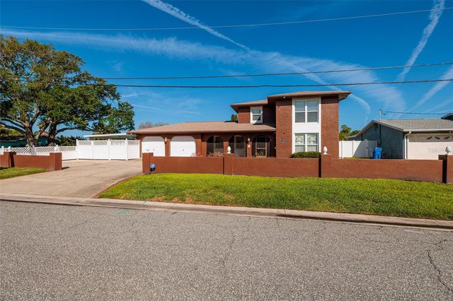 1449 45TH AVENUE NE, St Petersburg, FL 33703