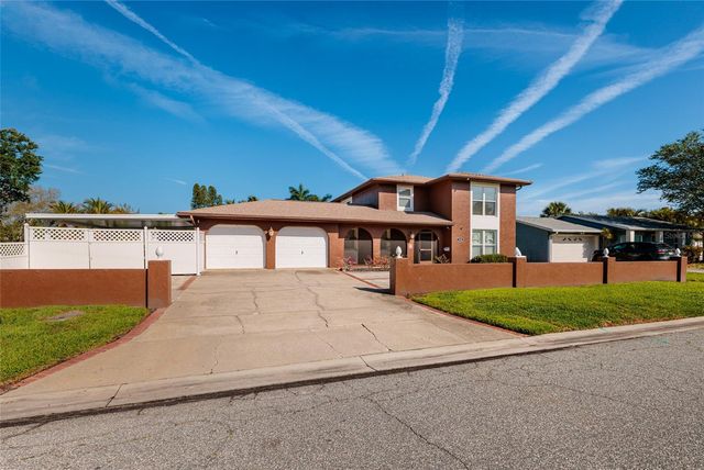 1449 45TH AVENUE NE, St Petersburg, FL 33703