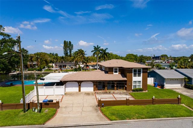 1449 45TH AVENUE NE, St Petersburg, FL 33703