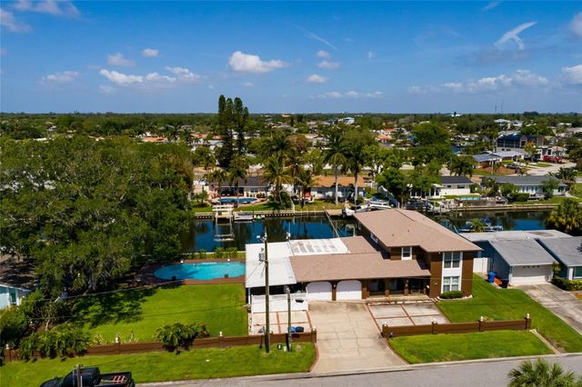 1449 45TH AVENUE NE, St Petersburg, FL 33703