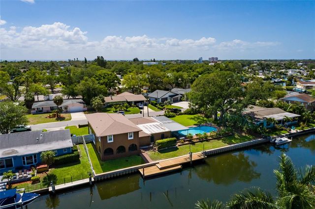 1449 45TH AVENUE NE, St Petersburg, FL 33703